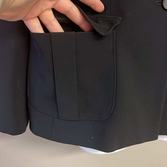 Ann Taylor Petites Black Button Down Lined Blazer with Pockets and Collar- 10P - Picture 8 of 16